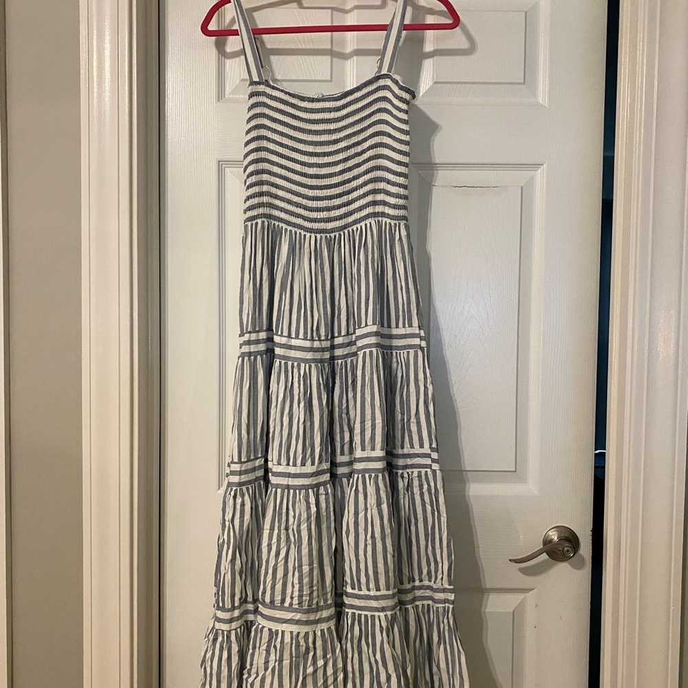 NWOT petal and pup dress